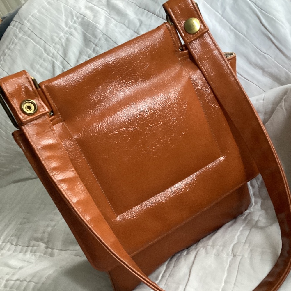 VINTAGE LA MARQUISE GENUINE GLAZED DEEP CARAMEL LEATHER SHOULDER BAG